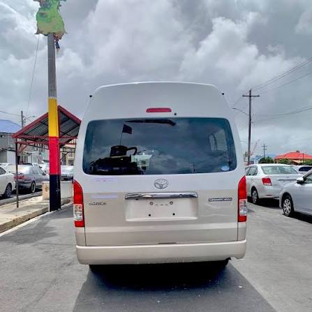 Toyota Hiace Grand Cabin van Rent Lahore